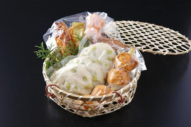 
            枝豆天さつま揚げセット 真空パック入り 老舗かまぼこ専門店 さつまあげ ギフト 練り物 すり身 つまみ 詰合せ 惣菜 天ぷら アテ 一品 魚万商店 奈良県 奈良市 なら 10-026
          