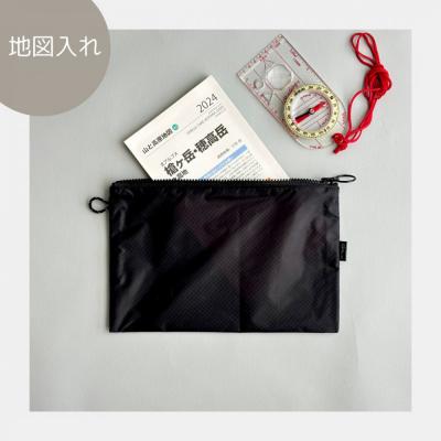 ふるさと納税 名古屋市 【黒】A6が入るとっても軽いナイロンフラットポーチ(マチなし) |  | 02