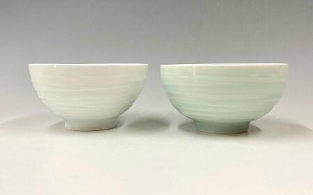 中仙窯 有田焼 白磁・青白磁飯碗セット お茶碗 夫婦茶碗 ペア （中尾純作） お茶碗 おちゃわん 食器 器  30000円 3万円 A30-658