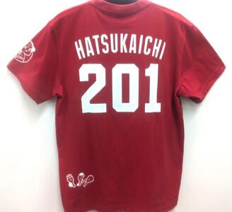 「今こそ、廿日市」カープコラボＴシャツ (赤・Mサイズ)【広島東洋カープ CARP カープ プロ野球 NPB 球団 マツダスタジアム カープ カープ カープ 広島】