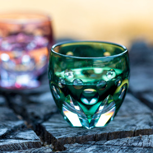 江戸切子 冷酒杯 伝統工芸士作〈水仙〉カガミクリスタル | 江戸切子 グラス 茨城県 龍ケ崎市