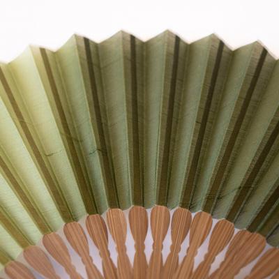 ふるさと納税 京都市 【伊と幸】《白生地の老舗が贈る》霞扇(鶯ぼかし染め) |  | 02