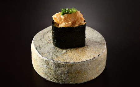 【鮨 日進月歩】《ランチ・ディナー共通》昼夜共通 にぎり堪能コース 1名様分（ぐるなびセレクション）【125130】