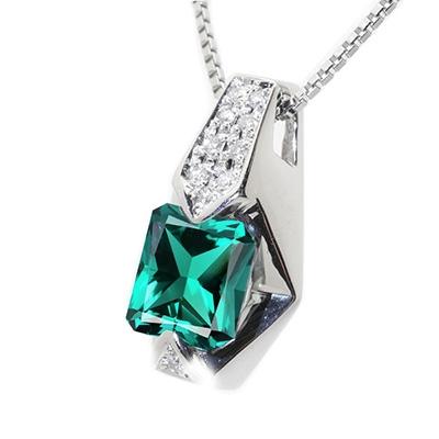 ふるさと納税 京都市 【京セラ】クレサンベール〈エメラルド・天然ダイヤモンド〉ペンダント【5月誕生石】(ジュエリー) |  | 01