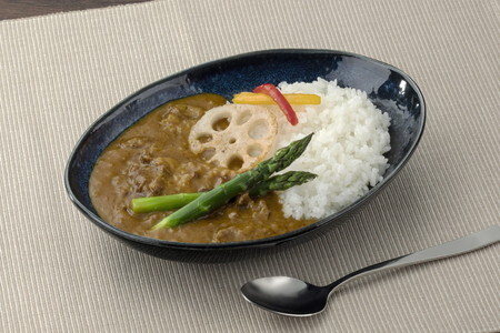 【赤城牛カレー　ゴールドタイプ】中辛200g×4個 カレー ビーフカレー 赤城牛 レトルトカレー 牛肉カレー