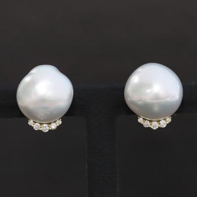 ふるさと納税 山梨市 K18白蝶真珠バロックピアス【12mm】 |  | 03