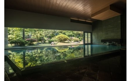 【令和5年産　コシヒカリ（精米）10㎏×高見屋別邸 久遠】旬の特産品と宿泊利用券セット