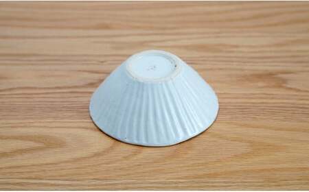 A25-365 有田焼 乃利陶窯 李白鎬彫 反型小鉢／大幸陶苑