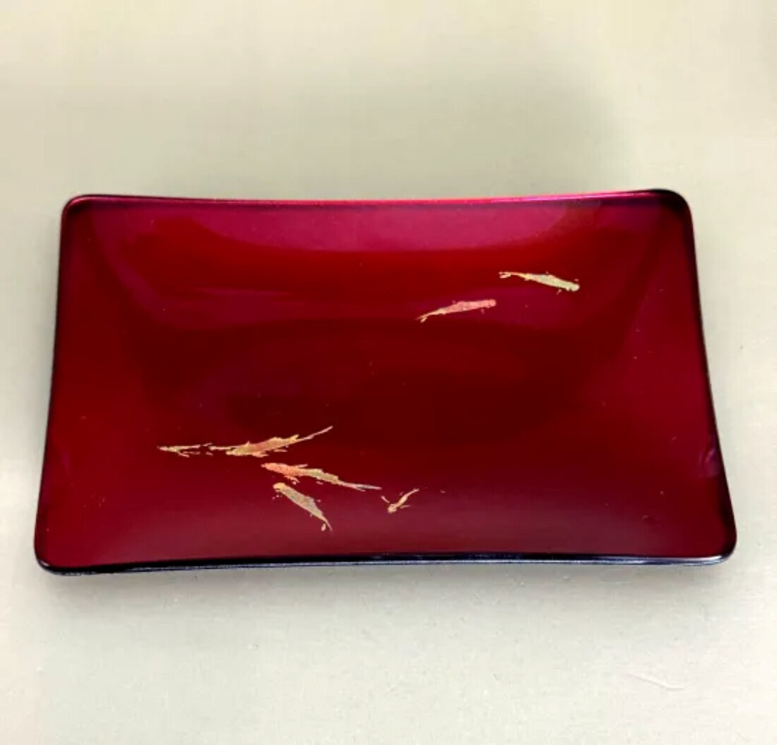 角小皿 鯉 赤溜 ［NF133］ 303446_CU90060VC01