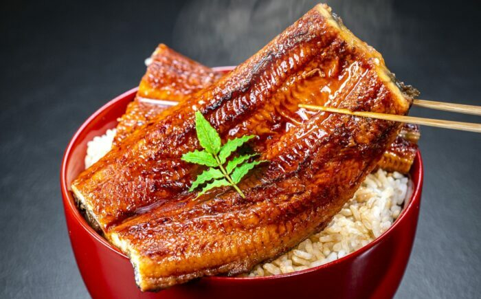 
            鰻蒲焼きカット　約50g×5　タレ(山椒)付 /うなぎ 鰻の蒲焼き ウナギ タレ付き うなぎのかば焼き【ヤマカ片山海産】 [ATCP004]
          