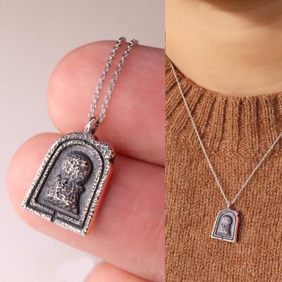 ふるさと納税 山梨県 【Do_goods】銀製『前方後円墳』ネックレス 659-869 |  | 02