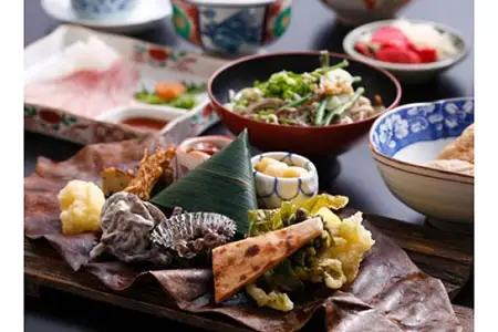 囲炉裏の宿飛騨ともえホテル ペア食事券［BK001］