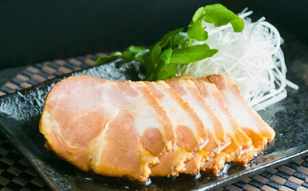 焼豚屋本舗の焼豚 【「赤」 1本】 タレ付き | 焼豚 チャーシュー 叉焼 | 石川県 小松市 【焼豚屋本舗】