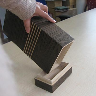 ふるさと納税 岸和田市 桐製冷蔵庫用米びつ2kgサイズ　焼桐 |  | 02