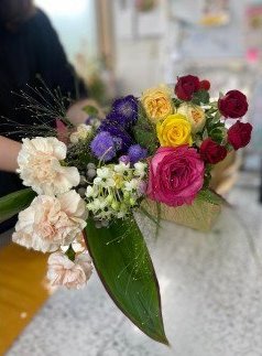 (1257)フラワー　花　バラ　バラ園　アレンジメント　お届け便　山口県　母の日　ギフト