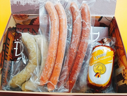 【保存料無添加】富士山湧水仕込！本場ドイツ製法手作りソーセージ フランク３種とリヨナセット