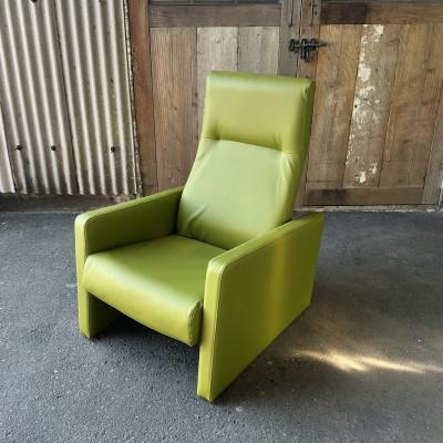 ふるさと納税 富田林市 Bulb Chair(バルブチェア)プレザント グリーン【SWOF】 |  | 03