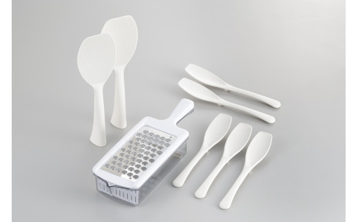 お米のしゃもじとお米のスプーン、そして大根おろし器 FC012077