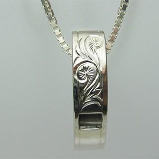 ふるさと納税 館山市 銀の笛　ホイッスルシルバーペンダント　ハワイアン(チェーン付き) |  | 01