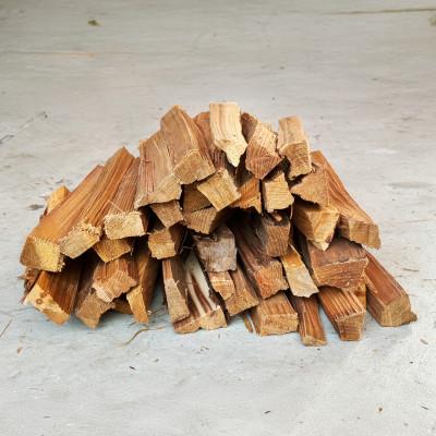 ふるさと納税 若狭町 乾燥薪　スギ、ヒノキ焚き付け薪　7kg　細割り　35センチ　薪ストーブやキャンプ・焚き火などに