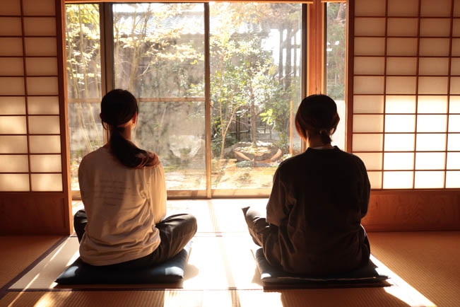 
                  秩父札所1番　心を癒やす坐禅体験【1～2名様】 ／ 四萬部寺 札所巡り お寺 座禅 癒し お茶付き 埼玉県 No.586
                