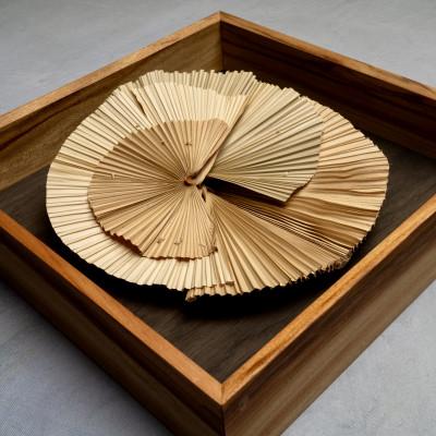 ふるさと納税 伊平屋村 クバの額装KUBANOHOSHI(黒木目)Lサイズ |  | 01