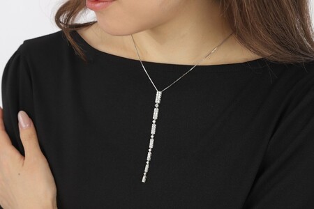 Pt900縦ライン2ctダイヤモンドペンダント P5734DI-P