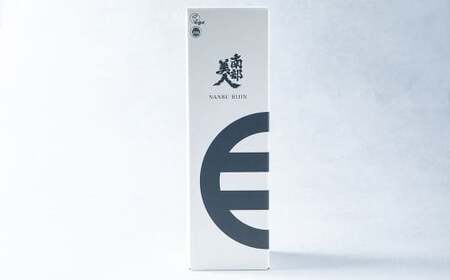 【南部美人】純米吟醸 プリンセスミチコ 720ml　化粧箱入 ／お酒 日本酒 プリンセス・ミチコ 薔薇 バラ 花酵母