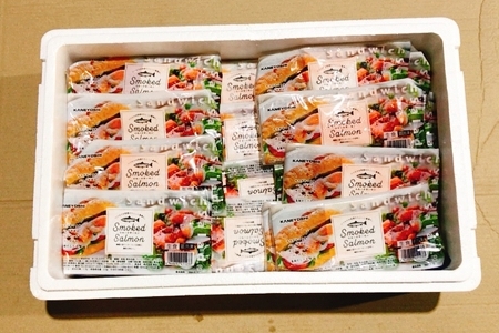 スモークサーモン12～20P(計3kg)＆塩キングサーモン切り身1切(約100g)×35P E-09008