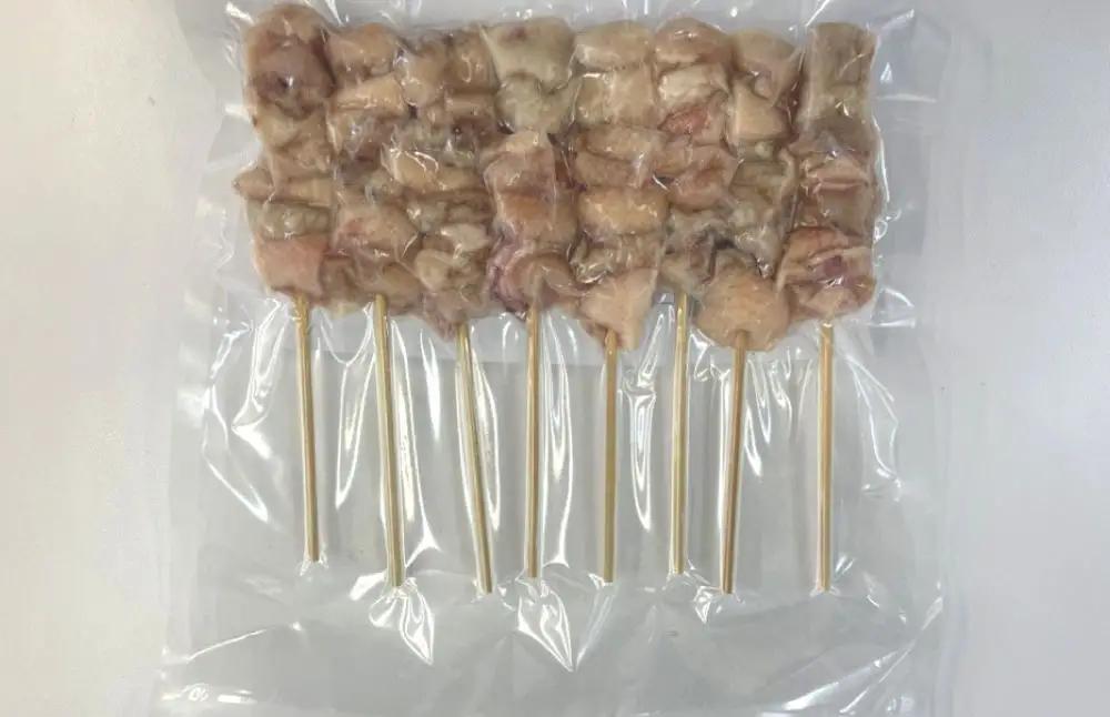 冷凍 国産 鶏皮串 （ 約30g × 8本 ） × 5袋 計40本 焼き鳥 串焼き 鶏肉 鶏皮 お肉 お惣菜 おかず おつまみ 晩酌 酒の肴 お弁当 ホームパーティー バーベキュー 家庭用 業務用