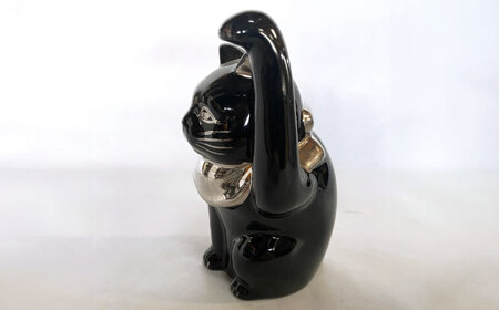 【瀬戸焼】江戸猫 4寸手長 ブラック プラチナ 左手上げ 13cm 化粧箱入り 【スズカ】 / 招き猫 商売?盛 幸運[BBDJ008]