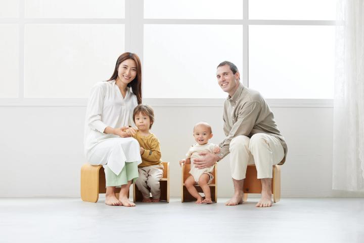 HOPPL（ホップル）　コロコロベビーチェア（ナチュラル）　チェアクッション（ブルー）付き