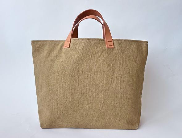 
                  手染め帆布トートバッグ　からふるL〈枯色〉
                