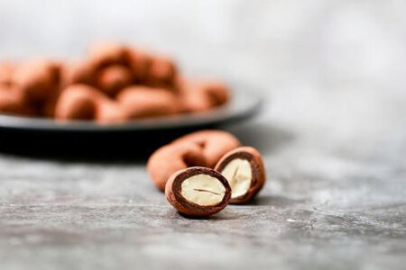 【高島屋選定品】＜dari K(ダリケー）＞カカオサンドクッキー（ミルク）6枚入＆カシューチョコ［ 京都 チョコレート カカオを通して世界を変える 人気 おすすめ ギフト プレゼント 贈答 お取り寄せ