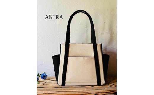【AKIRAオリジナル】【マツコの知らない世界 で紹介されました！】中型レディストートバッグ ダブルポケット ライトベージュ×黒帆布【2025年7月以降順次発送】 多収納 6ポケット 軽量 軽い 日本製 キャンバス 通勤 通学 大容量 上質 カジュアル オシャレ レディース カバン 鞄 バック
