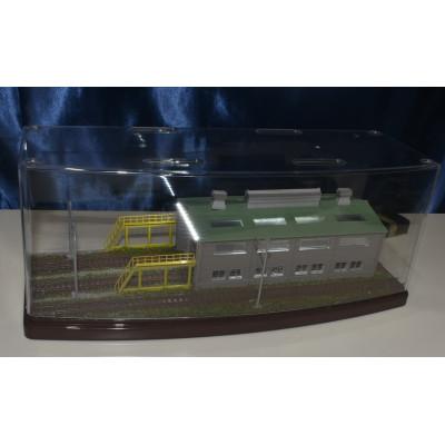 ふるさと納税 南箕輪村 Nゲージ鉄道模型用展示台ケース付きN 機関庫照明付き 2線仕様 |  | 02