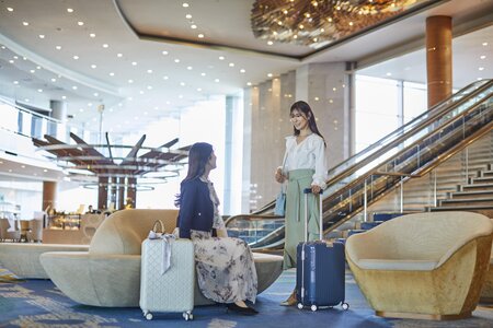 びわ湖大津プリンスホテル スカイフロア スイートルーム ペア宿泊券 ( 朝食付 )