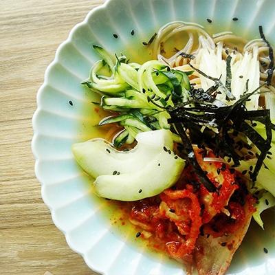 ふるさと納税 雲南市 グルテンフリーの白米麺と 日本海のあごだし麺つゆセット |  | 01