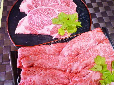 【ふるさと納税】 国産 すき焼き肉 1.4kg セット 牛ロース 肩ロース 牛肉 鍋 お肉 和牛 すきやき 焼き肉 箱根西麓牛 旨味成分 高級 霜降り ブランド牛 しゃぶしゃぶ 贈り物 ギフト 冷凍 お取り寄せ グルメ 家族 パーティー 三島市 静岡県