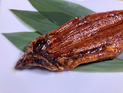 「生産者愛知養魚」がお届けする三河産うなぎ「蒲焼冷凍＜超特大＞3尾(合計580g〜600g)」・A091-25