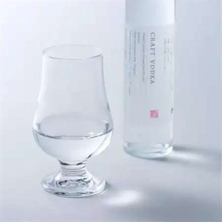 日光街道小山蒸溜所 クラフトウォッカ 200ml×1本【1705139】