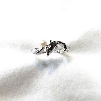 ふるさと納税 伊勢市 リング・ドルフィン(淡水本真珠)SV製 1923