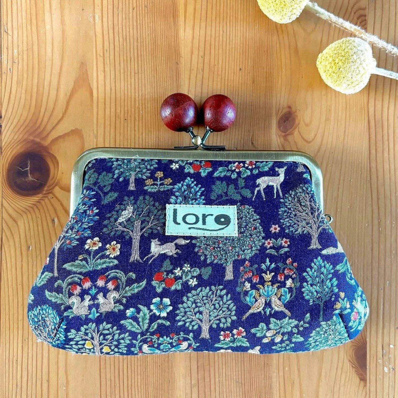 【ふるさと納税】ふっくら親子がま口手芸キット【生地 白地 森と動物柄】/【生地 グリーン地 森と動物柄】｜ 手芸キット 中級者 がま口財布 ハンドメイド 手芸用品 手づくり 長野県 千曲市