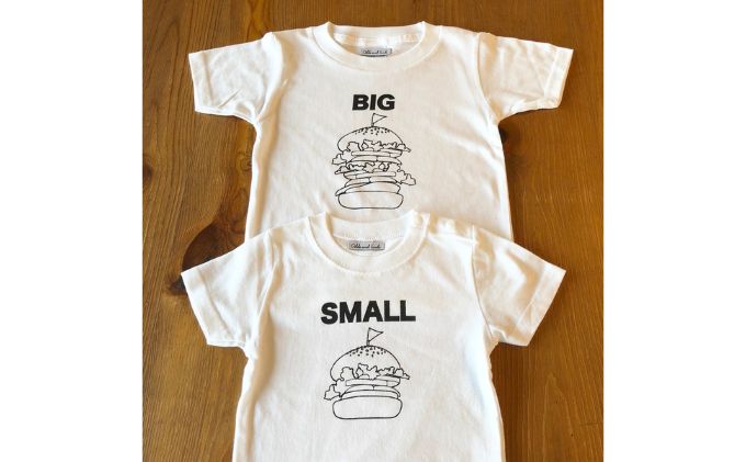 2人兄弟姉妹でおそろい/ハンバーガー SMALL×BIG プリント/ Tシャツ2枚組ギフトセット【出産祝い・誕生日・ギフト・プレゼント】（80cm×150cm）