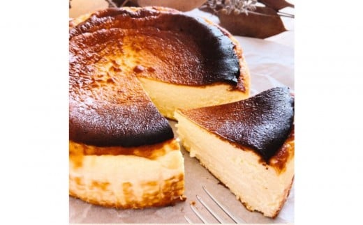 厳選素材 濃厚 大町 バスクチーズケーキ 4号サイズ｜スイーツ 手作り 洋菓子 国産 人気 おすすめ デザート 焼き菓子 ギフト プレゼント  送料無料 長野県 大町市 ふるさと納税