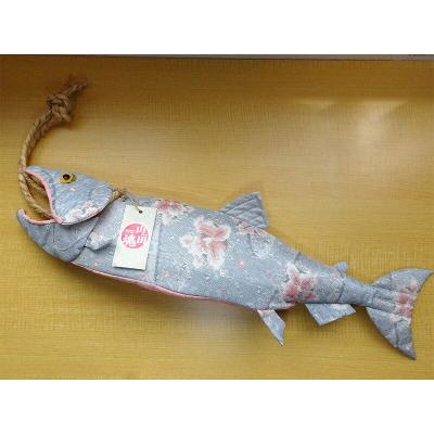 ふるさと納税 山田町 【手作り】三陸山田 の 大漁 新巻鮭 ぬいぐるみ |  | 01