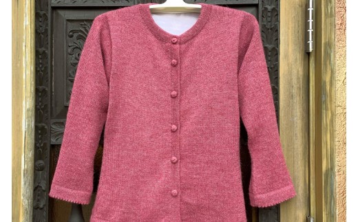 
            アルパカカーディガン　レディースＭ　ベリーピンク（アルパカ100％）【アパレル 桃色 羽織 レディース 茨城県 水戸市 ギフト プレゼント】 (AL-13)
          