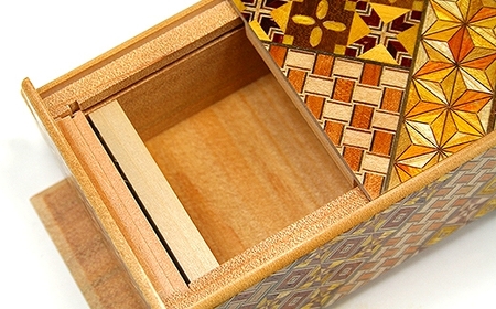 秘密箱２１回仕掛け ４寸 小寄木