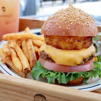 CAMPING with GRATEFUL'S【3名分】《 惣菜 ハンバーガー バーガー チーズ セット 手作りキット グルメ キャンプ飯 》