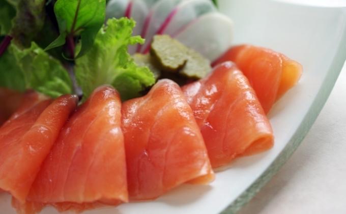 スモークサーモン屋の極上燻鮭 ブロック大　冷凍